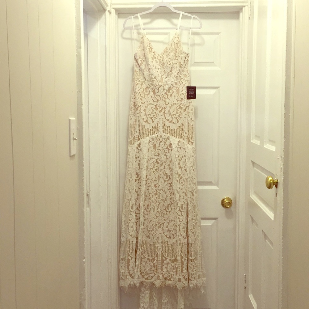 Never worn before wedding dress
